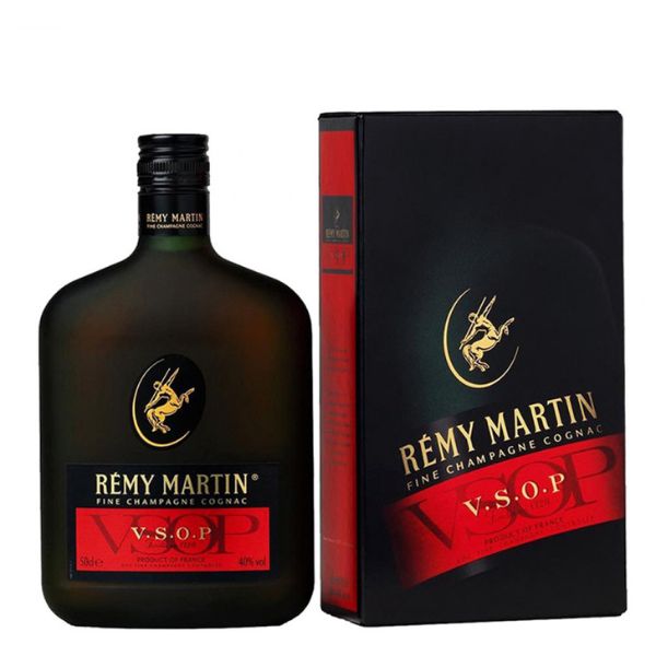 Коньяк Rémy Martin VSOP 0,5 л